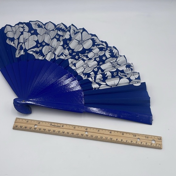 Brand new. HAWAII FLOWERS PERICON Spanish Hand Fan - Picture 4 of 6